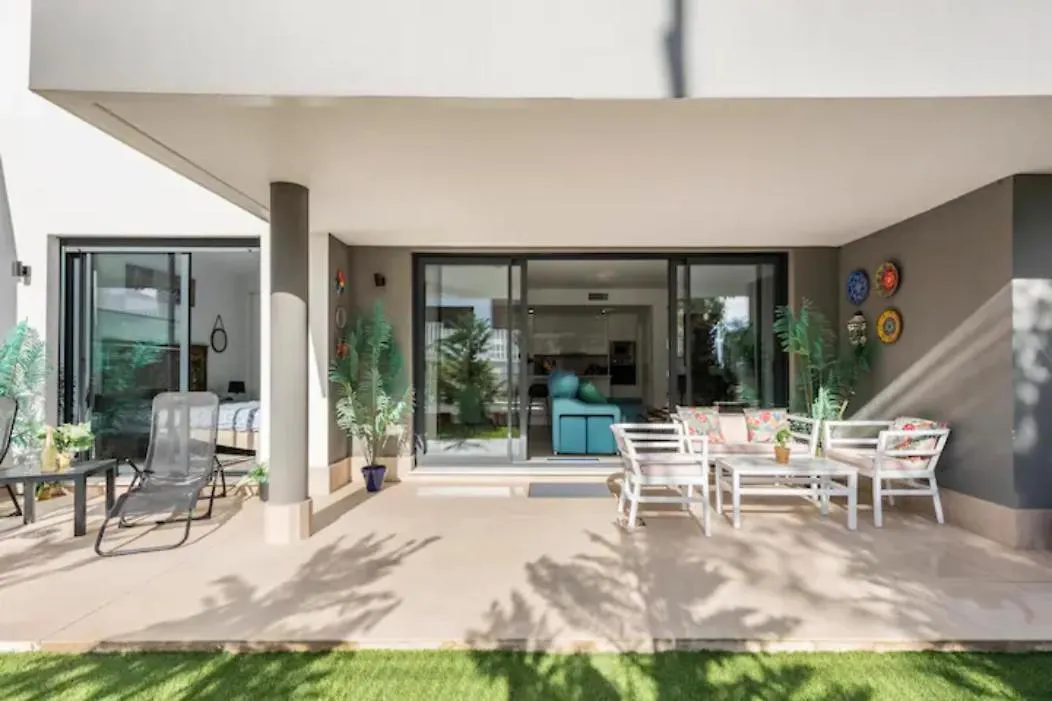 Tranquil Sea Breeze Apartment Estepona