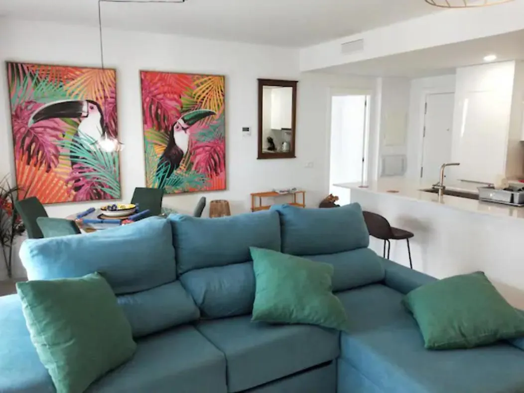 Tranquil Sea Breeze Apartment Estepona