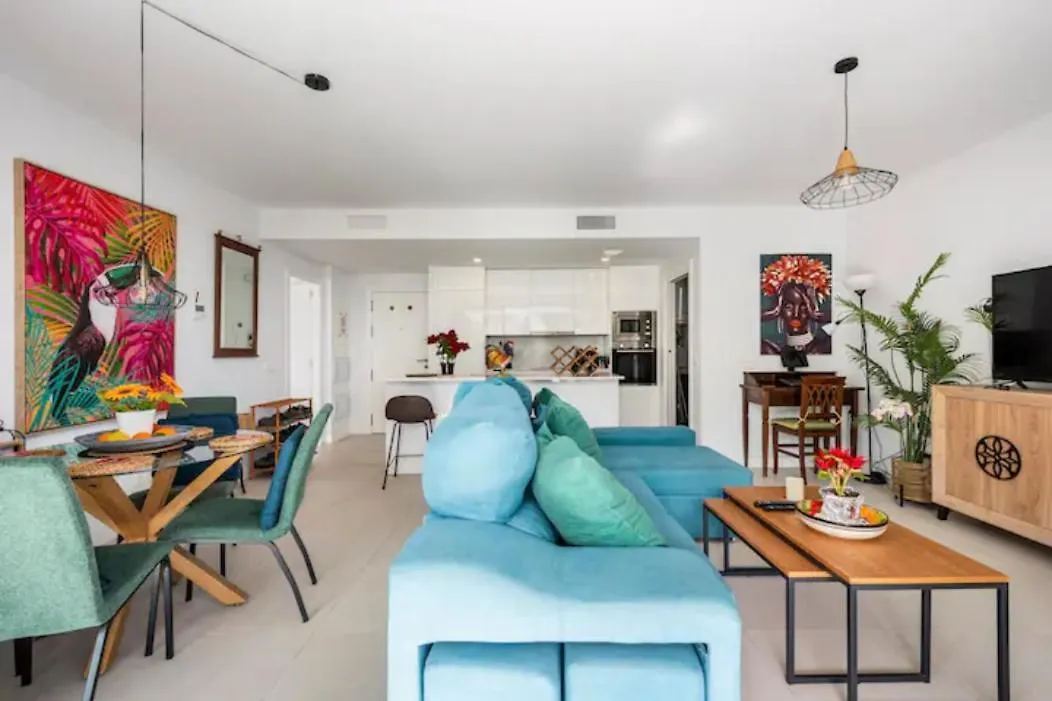 Tranquil Sea Breeze Apartment Estepona